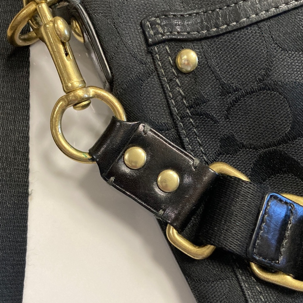 Coach Signature Black Crossbody Vintage Bag - Picture 6 of 7